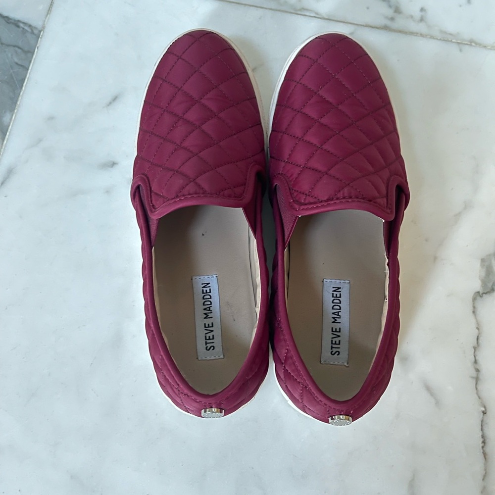 Steve Madden Slip on Shoes